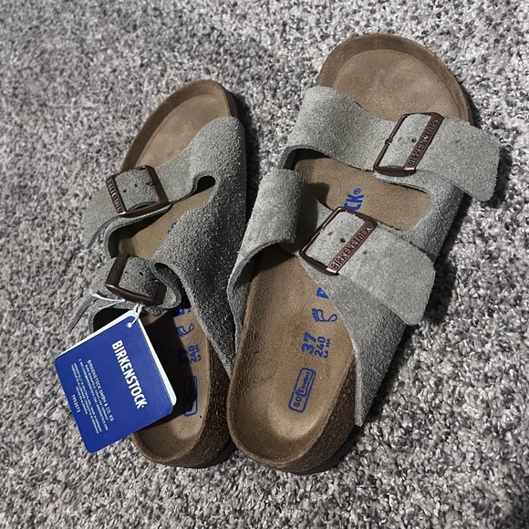 NWT Birkenstocks Arizona in taupe - suede leather - Picture 3 of 5